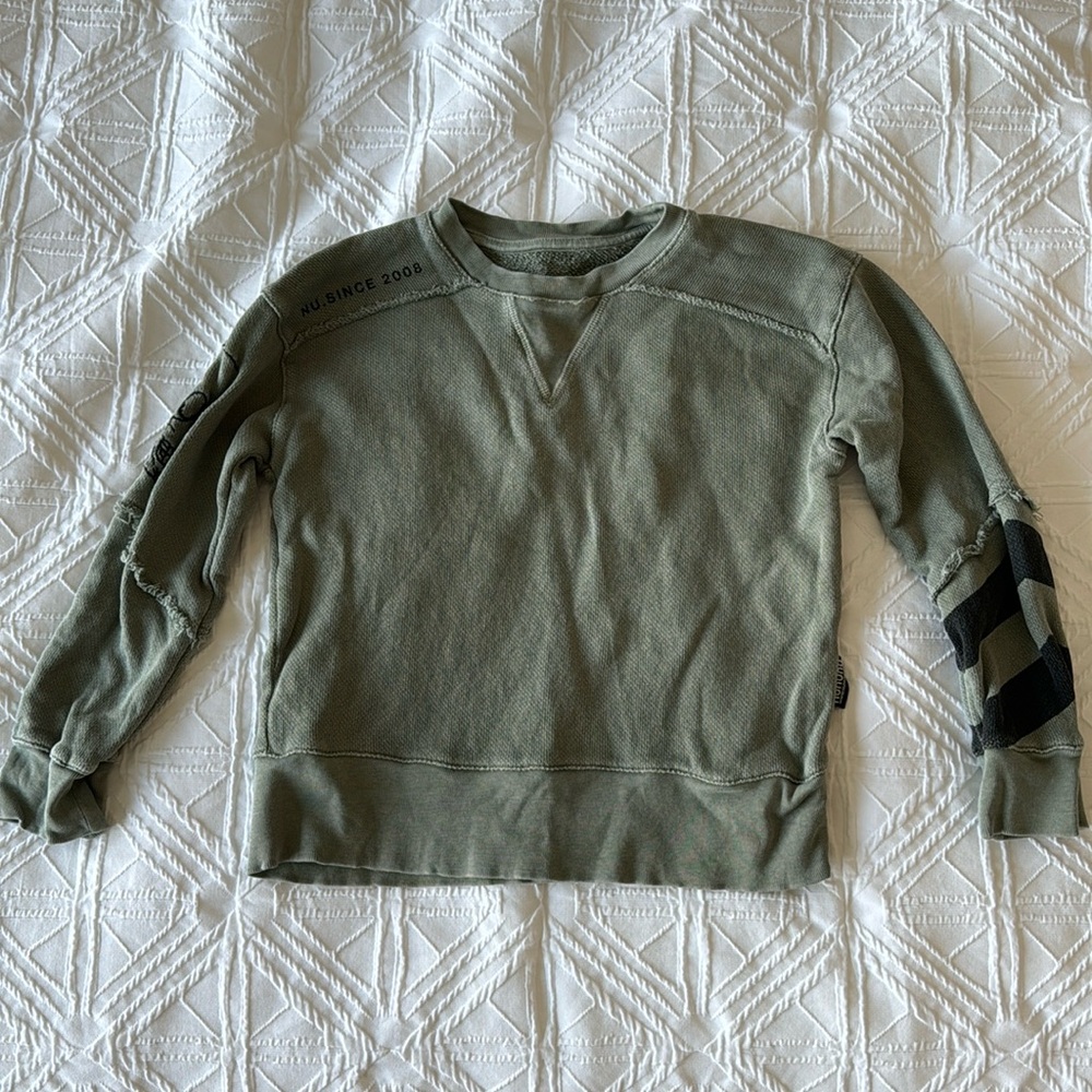 NUNUNU | Vintage Distresses Sweatshirt Crewneck | Size 3-4T